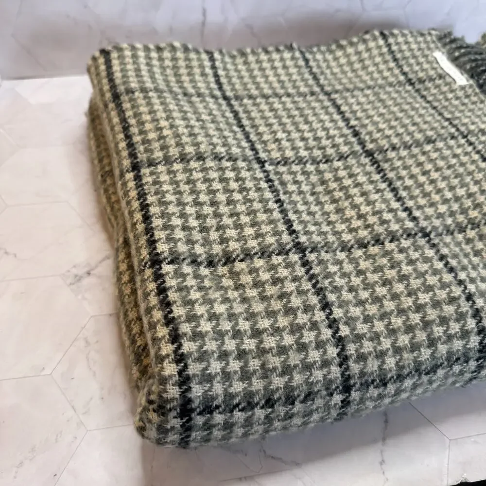 Pottery Barn Throw Blanket Whitaker Plaid Check Reversible Grey Maroon 50x60